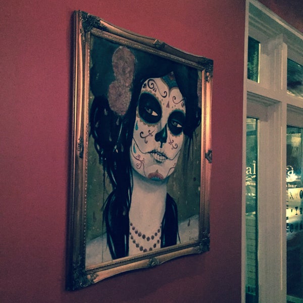 Das Foto wurde bei Calavera Empanadas &amp; Tequila Bar von MISSLISA am 9/18/2015 aufgenommen