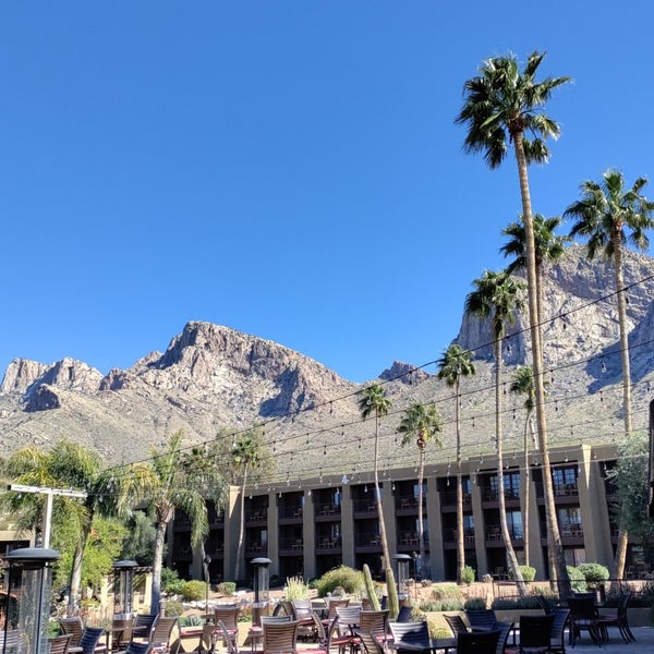 Das Foto wurde bei Hilton Tucson El Conquistador Golf &amp; Tennis Resort von Samantha B. am 3/4/2023 aufgenommen