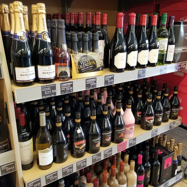 ALDI Grocery Store in Wilmington