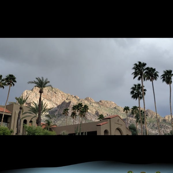 Foto diambil di Hilton Tucson El Conquistador Golf &amp; Tennis Resort oleh Samantha B. pada 3/24/2024