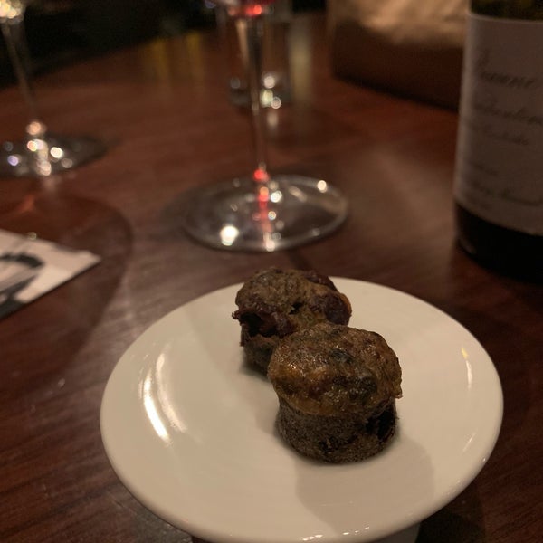 Das Foto wurde bei Chefs Club by Food &amp; Wine NY von jeffrey a. am 3/15/2019 aufgenommen