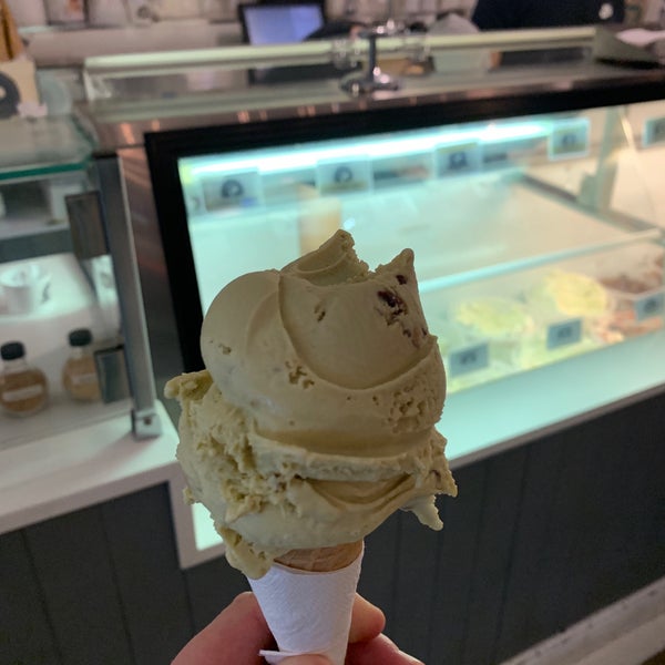 Photo taken at Sundaes and Cones by jeffrey a. on 9/3/2019