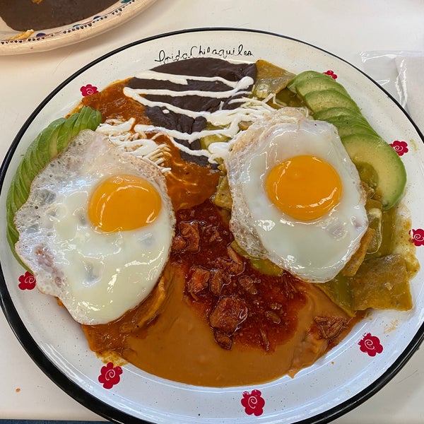 Photo taken at Frida Chilaquiles by Luis T. on 11/24/2021