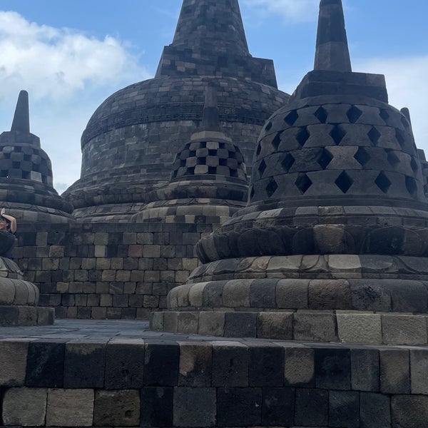 Das Foto wurde bei Borobudur Tempel von photomuzik am 7/6/2023 aufgenommen
