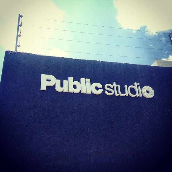 Photo taken at Public Studio - Foro Estudio de Foto y Video - by Public S. on 8/17/2013