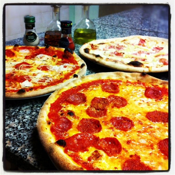 Pizza speed up. Пицца с кроликом и камамбером. Pizza speed up. Pizza speed up. Speedy pizza lipo.