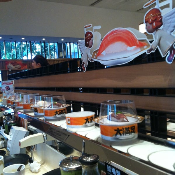 Photo taken at Genki Sushi by Jerald K. on 12/7/2013
