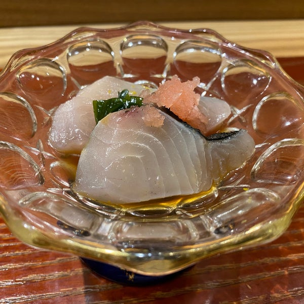 Снимок сделан в Sushi Jiro пользователем Smarty B. 12/31/2020