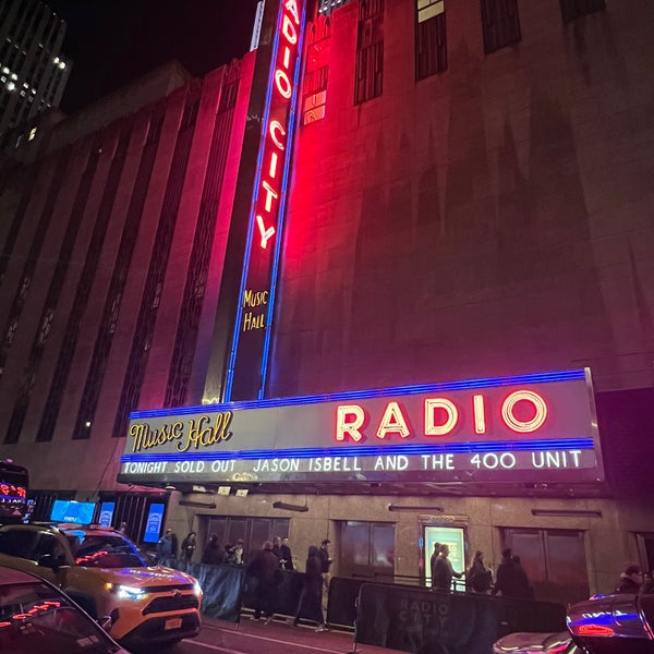 รูปภาพถ่ายที่ Radio City Music Hall โดย Christian D. เมื่อ 2/25/2024