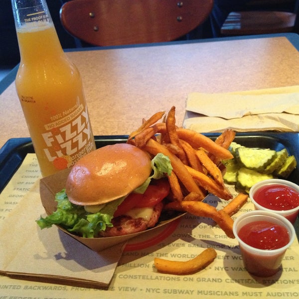 Photo taken at New York Burger Co. by Parcy S. on 5/7/2013