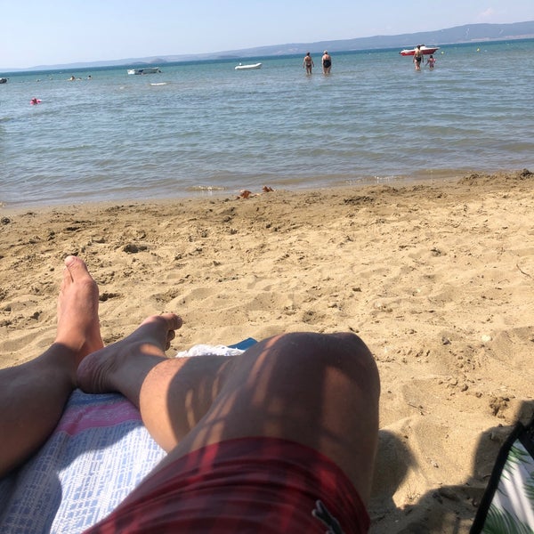 รูปภาพถ่ายที่ Saros Camping &amp; Beach Club โดย Murat İ. เมื่อ 8/26/2019