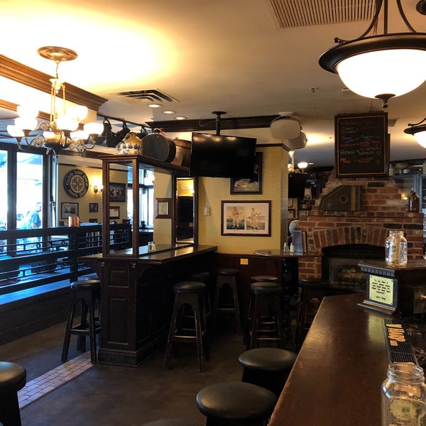 Foto tirada no(a) Dubh Linn Gate Irish Pub por Trevor em 7/16/2018