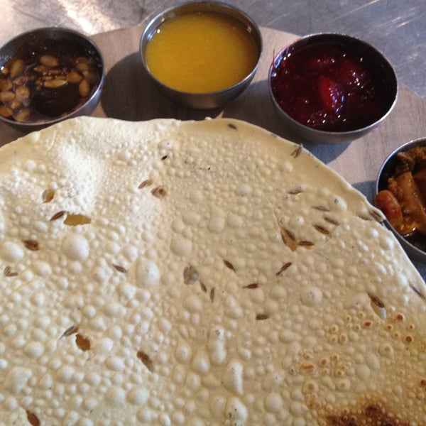 3/26/2013에 Vishal S.님이 Rasoi - Indian Cuisine에서 찍은 사진