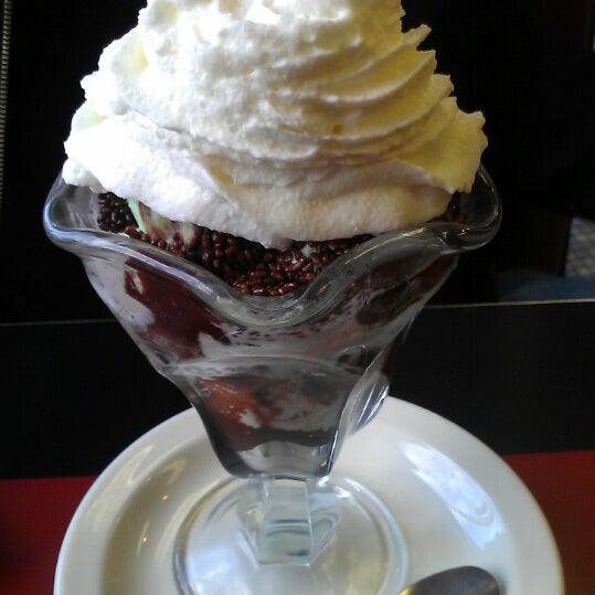 Brigham's Ice Cream (Now Closed) Arlington Heights 9 tips