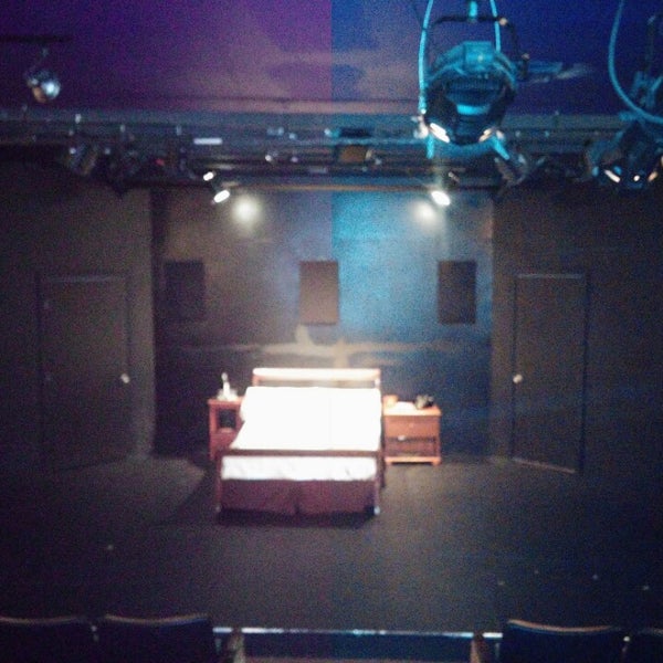 Working stage