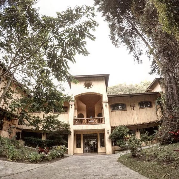 Valle Escondido Resort