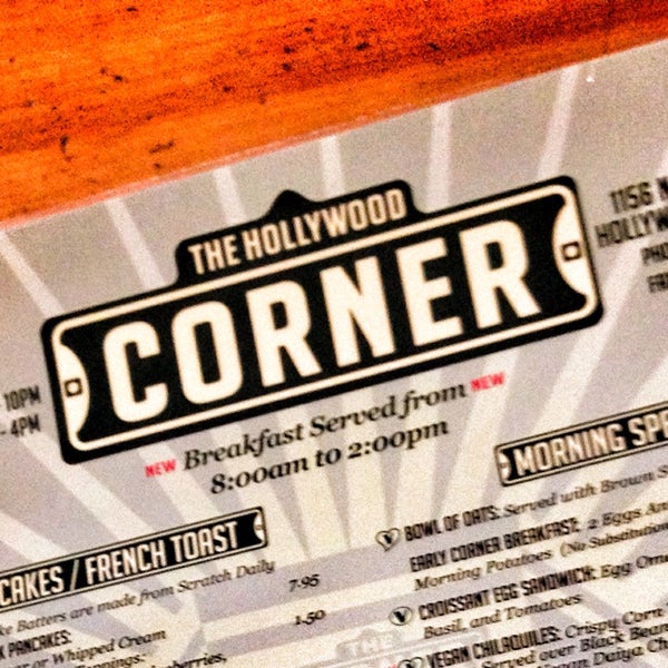 Foto tirada no(a) The Hollywood Corner por John C. em 11/22/2013