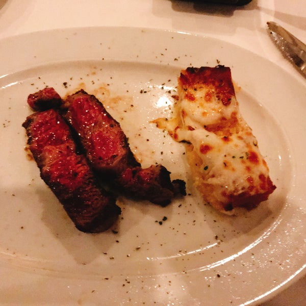 Foto tirada no(a) Steak 48 por Nam-kyu C. em 11/16/2017