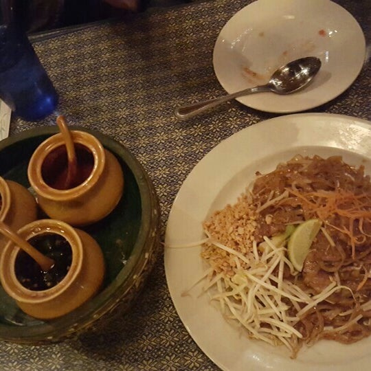 Photo taken at Thai Thani Restaurant by shannon on 2/14/2016