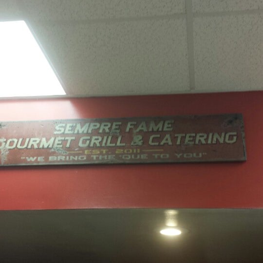 Foto diambil di Sempre Fame Gourmet Grill, BBQ &amp; Catering oleh Gregory M. pada 2/23/2014