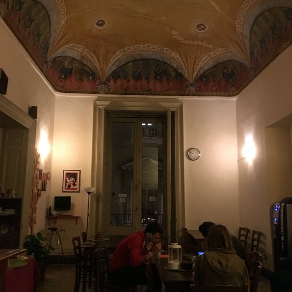 Снимок сделан в Ostello degli Elefanti Hostel Restaurant B&amp;B пользователем alex g. 12/8/2016