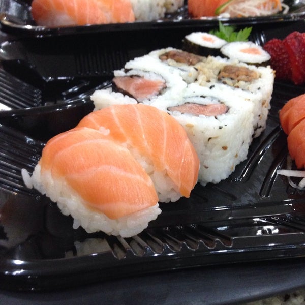 Суши гарден. Dragon gardon sushi. Dragon gardon sushi. Роллы гарден стрип. Dragon gardon sushi.