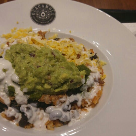 Foto tirada no(a) Guacamole por Nuno P. em 3/14/2016