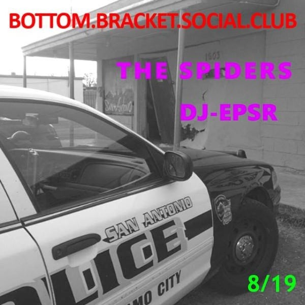 8/20/2014 tarihinde Tito B.ziyaretçi tarafından Bottom Bracket Social Club'de çekilen fotoğraf