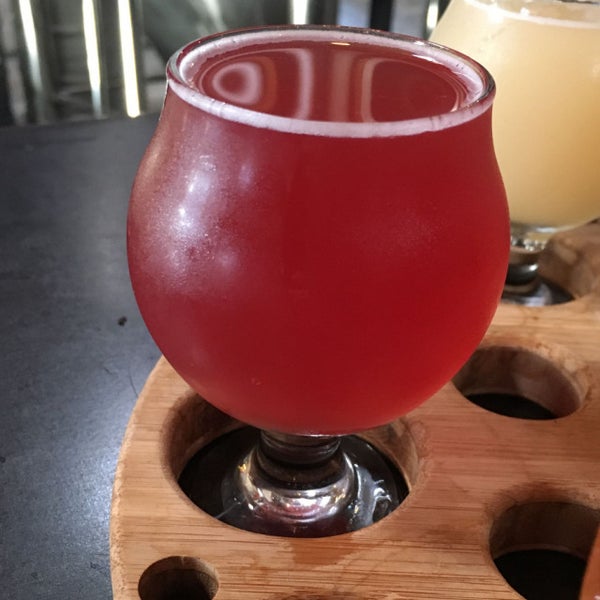 Photo taken at Dialogue Brewing by Stu L. on 8/3/2017