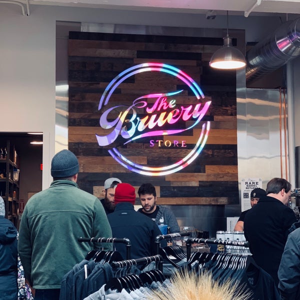 รูปภาพถ่ายที่ The Bruery Store โดย Stu L. เมื่อ 1/26/2019