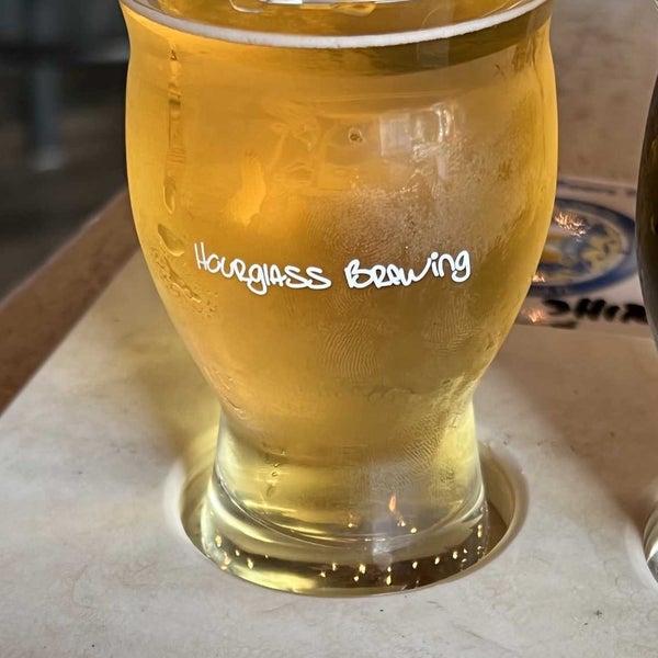 Photo taken at Hourglass Brewing at Hourglass District by Stu L. on 6/17/2022