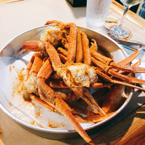 Foto diambil di Fifer&#39;s Seafood oleh Stu L. pada 4/26/2018