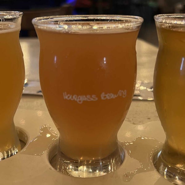 Photo taken at Hourglass Brewing at Hourglass District by Stu L. on 5/2/2022