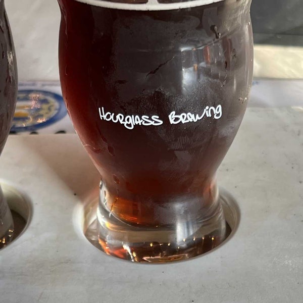 Photo taken at Hourglass Brewing at Hourglass District by Stu L. on 6/16/2022