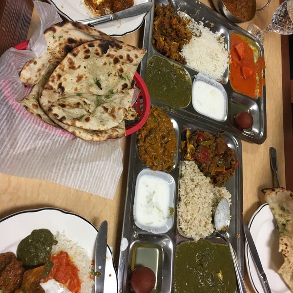 Photo prise au Mama&#39;s Indian Kitchen par Vu L. le3/31/2017
