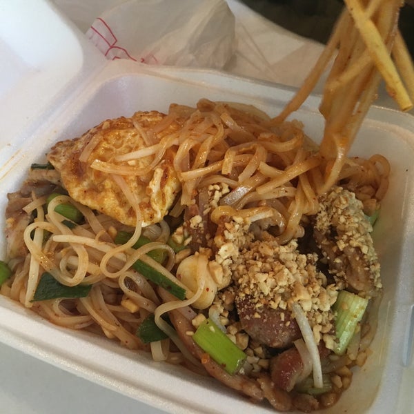 Liang's Thai Food Food Truck in Denver