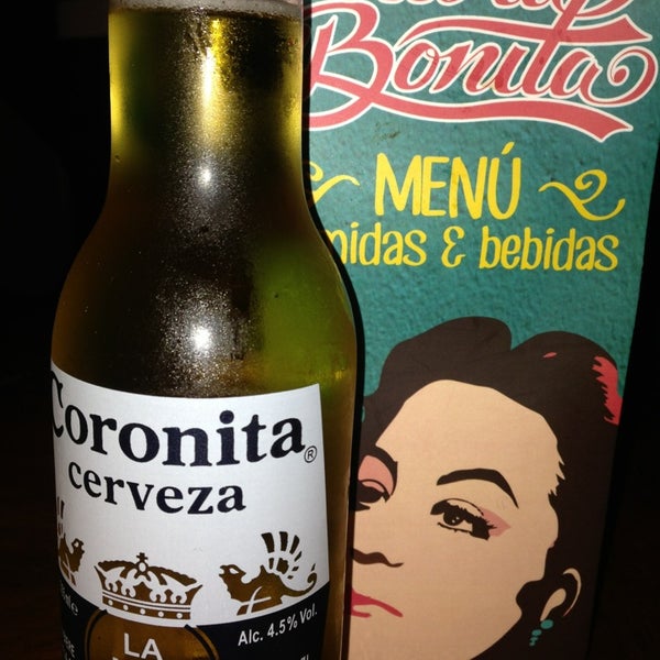 2/13/2014에 Nev H.님이 María Bonita Taco Bar에서 찍은 사진