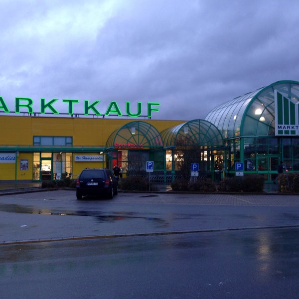 รูปภาพถ่ายที่ Marktkauf โดย Mo เมื่อ 12/11/2014