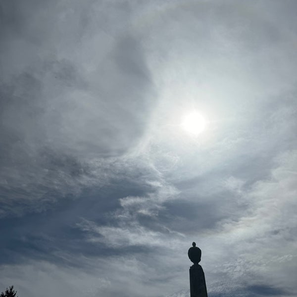 Foto tirada no(a) Green-Wood Cemetery por Barbara Ann R. em 4/8/2024