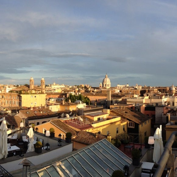 5/20/2013 tarihinde Andrew P.ziyaretçi tarafından The First Luxury Art Hotel Roma'de çekilen fotoğraf