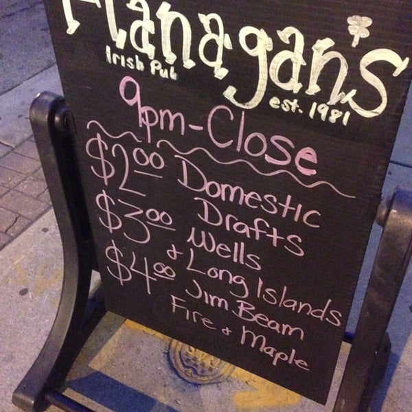 รูปภาพถ่ายที่ Flanagan&#39;s Irish Pub โดย Zack dj&#39;Zerry M. เมื่อ 8/2/2014