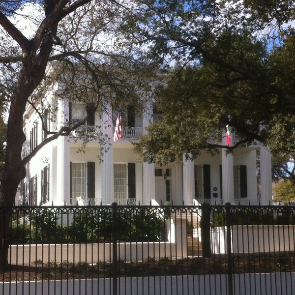 Texas Governor's Mansion - Downtown Austin - Austin, TX