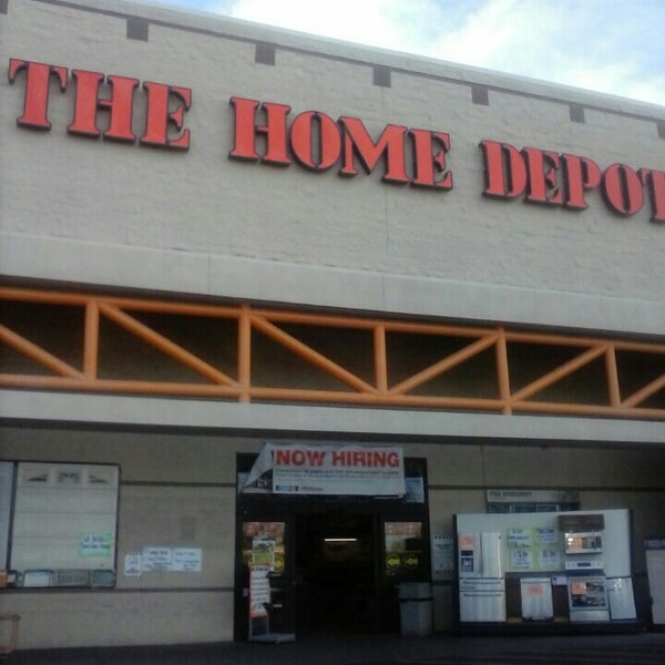 The Home Depot Glendale에서 철물점일