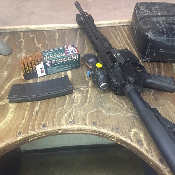 Red's Indoor Range Gun Range in Pflugerville