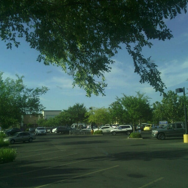 Walmart Supercenter Yuba City, CA'da fotoğraflar