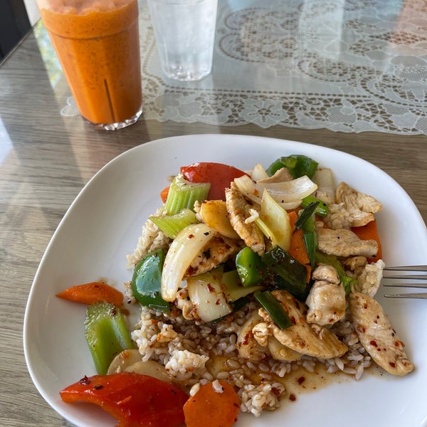 Simi Rich Rich & Richer - Thai Restaurant in Simi Valley