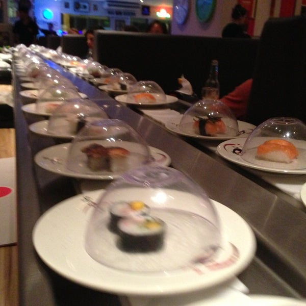 Foto tirada no(a) Keemo, Sushi em Movimento por Vinicius B. em 2/2/2013