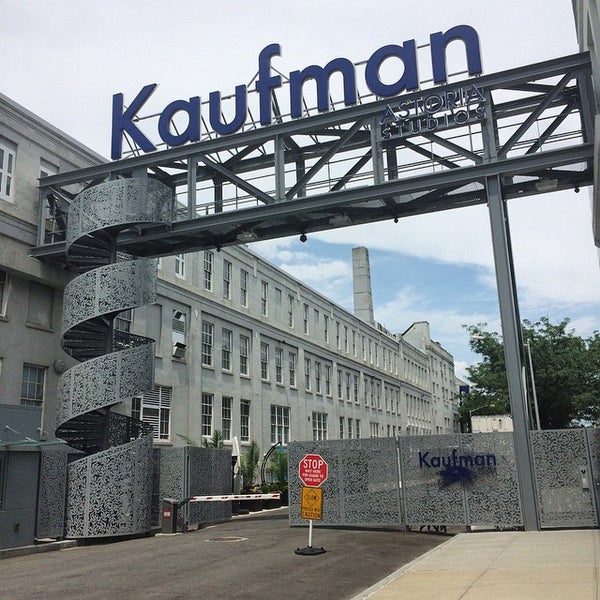 Regal UA Kaufman Astoria & RPX 팁 116개에서의 사진