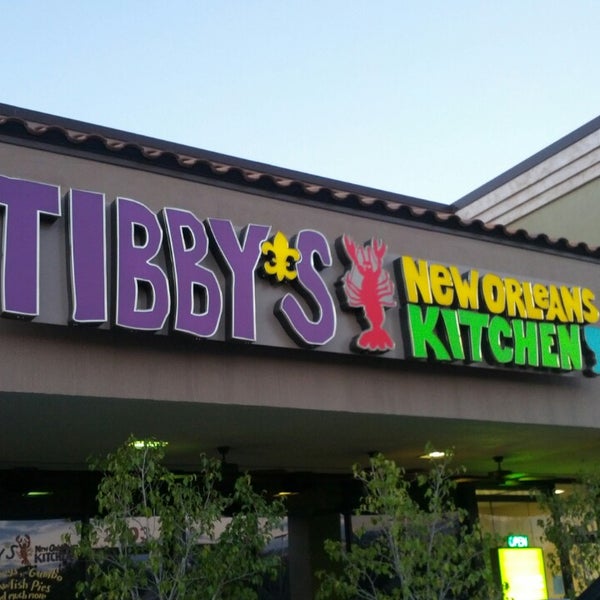 รูปภาพถ่ายที่ Tibby&#39;s New Orleans Kitchen โดย Glenn W. เมื่อ 2/18/2013