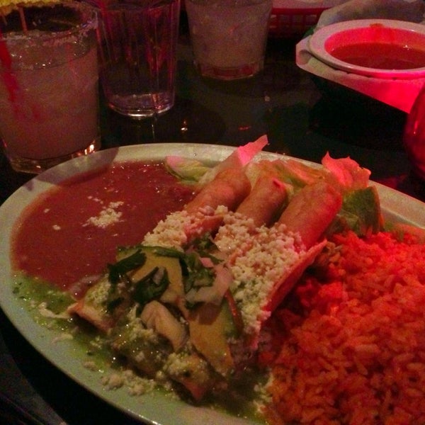 Photo taken at Taqueria Lower East Side by Matthew P. on 2/8/2013